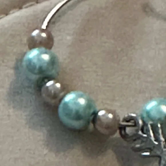 3/$15 Wine glass tag Stainless steel hoop. Light blue/gray beads snowflake charm - Picture 6 of 8